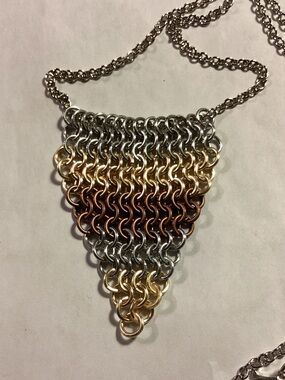 Chainmaille pendant necklace